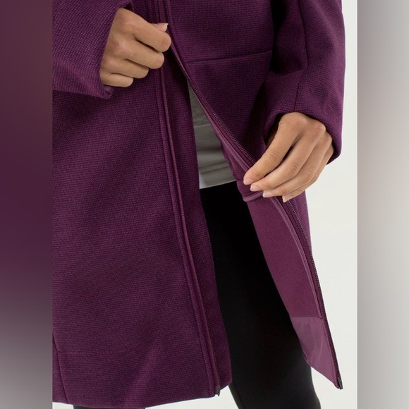 Lululemon City Softshell *Tweed
Plum Size 6 - Picture 7 of 16